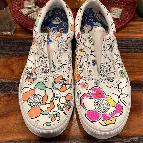 Vans Flower Design Beautiful sneakers size 12. NWOT - Picture 10 of 12